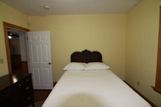 137 Marcella St, Unit 1 in Boston, MA - Foto de edificio - Building Photo