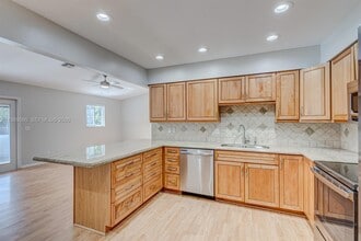 15216 85th Ave N in West Palm Beach, FL - Building Photo - Building Photo