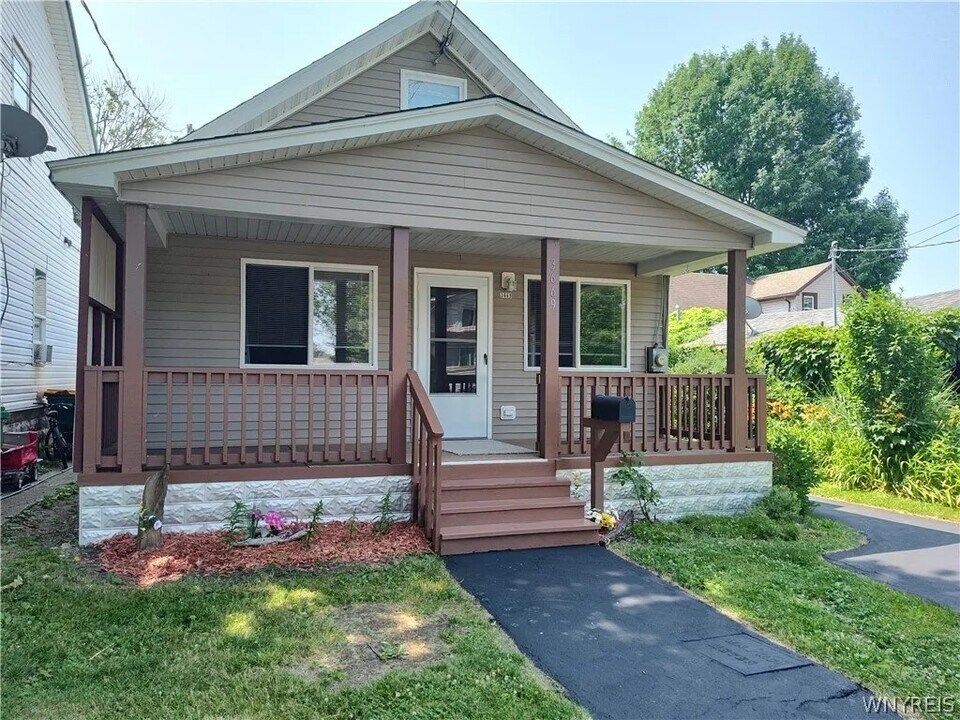 3669 5th St in Buffalo, NY - Building Photo