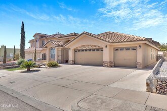 12521 Paseo Alegre Dr in El Paso, TX - Building Photo - Building Photo