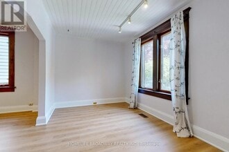 202 Scarborough Rd in Toronto, ON - Building Photo - Building Photo
