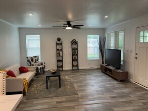 521 Cimarron in Lake Elmo, MN - Building Photo - Building Photo