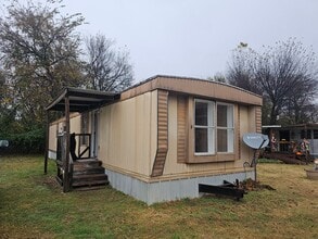 1782 Church Ave in Harrah, OK - Building Photo - Building Photo