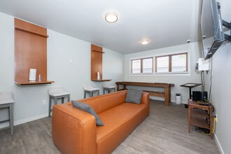 Rock Creek in Billings, MT - Foto de edificio - Interior Photo