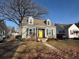 389 Channing St in Ferndale, MI - Building Photo