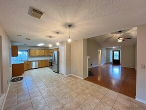 5730 Forest Timbers Dr in Atascocita, TX - Building Photo - Building Photo