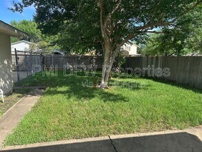 5209 Pensacola Dr in Garland, TX - Building Photo - Building Photo