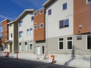 1607 Apartments in Portland, OR - Building Photo - Building Photo