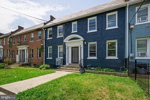 182 36th St NE in Washington, DC - Building Photo