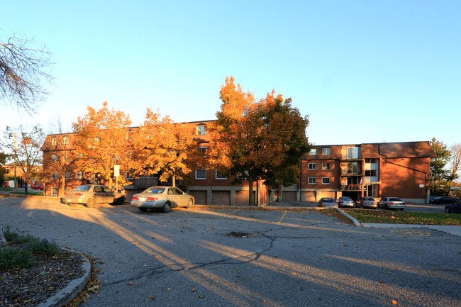 Morgan Apartments in Kitchener, ON - Building Photo - Building Photo