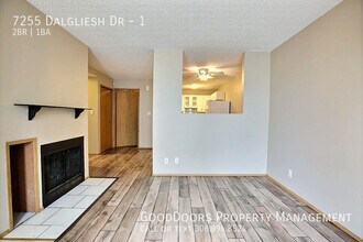7255 Dalgliesh Dr in Regina, SK - Building Photo - Building Photo