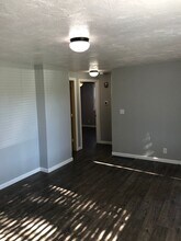 6007 N Buffalo St in Spokane, WA - Building Photo - Building Photo