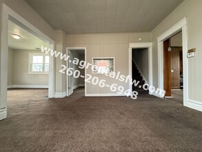 2121 Parnell Ave in Fort Wayne, IN - Building Photo - Building Photo