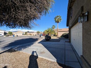 16071 W Gelding Dr, Unit 11060 - 7 in Surprise, AZ - Building Photo - Building Photo