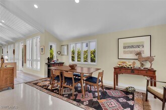 223 11th Ave S in Naples, FL - Building Photo - Building Photo