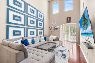 10077 Moorshire Cir in Orlando, FL - Building Photo - Building Photo