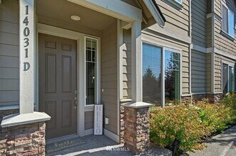 14031 34th Dr SE in Mill Creek, WA - Foto de edificio - Building Photo