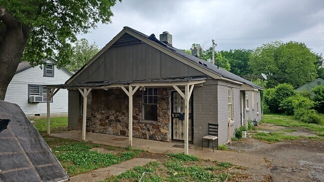 property at 768 Dallas St