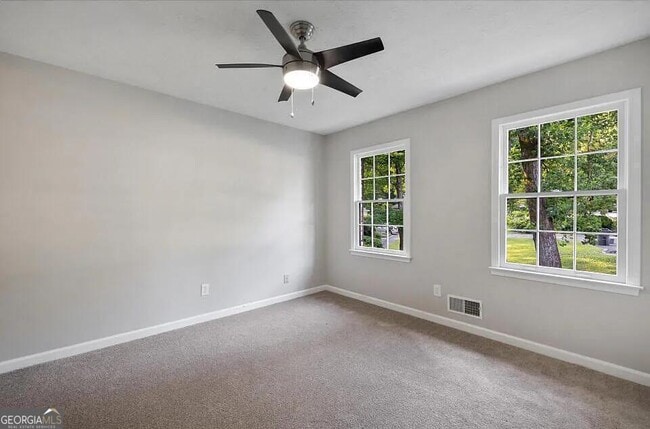 1215 Lyndale Dr SE in Atlanta, GA - Building Photo - Building Photo