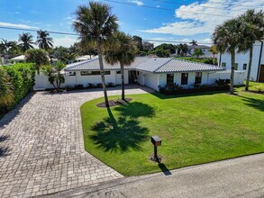 12 Leeward Cir in Jupiter, FL - Building Photo - Building Photo