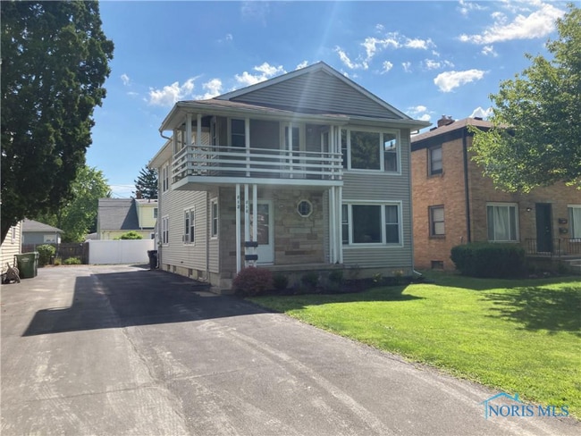 property at 812 Colwell St