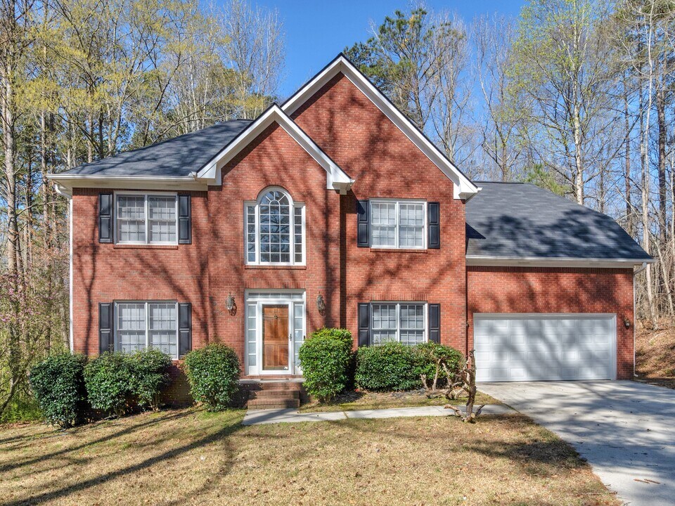 6913 Cottonwood Trail in Riverdale, GA - Building Photo