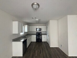 15740 Del Norte Dr in Conroe, TX - Foto de edificio - Building Photo
