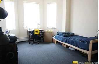 853 Beacon St in Boston, MA - Foto de edificio - Building Photo