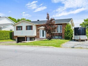 458 Rue de Cannes in Gatineau, QC - Building Photo - Building Photo