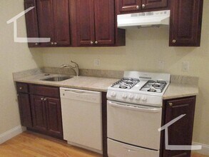 84 Fenway, Unit 42 in Boston, MA - Foto de edificio - Building Photo