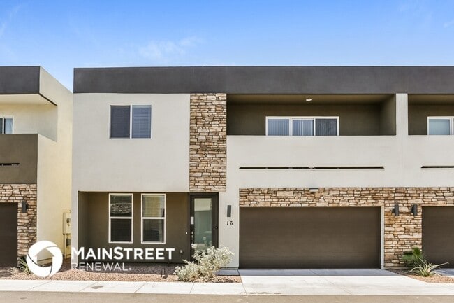 property at 2000 N 36th St