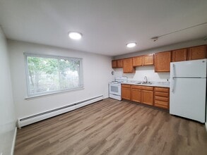 Tower Hill Landings in Kingston, RI - Building Photo - Building Photo