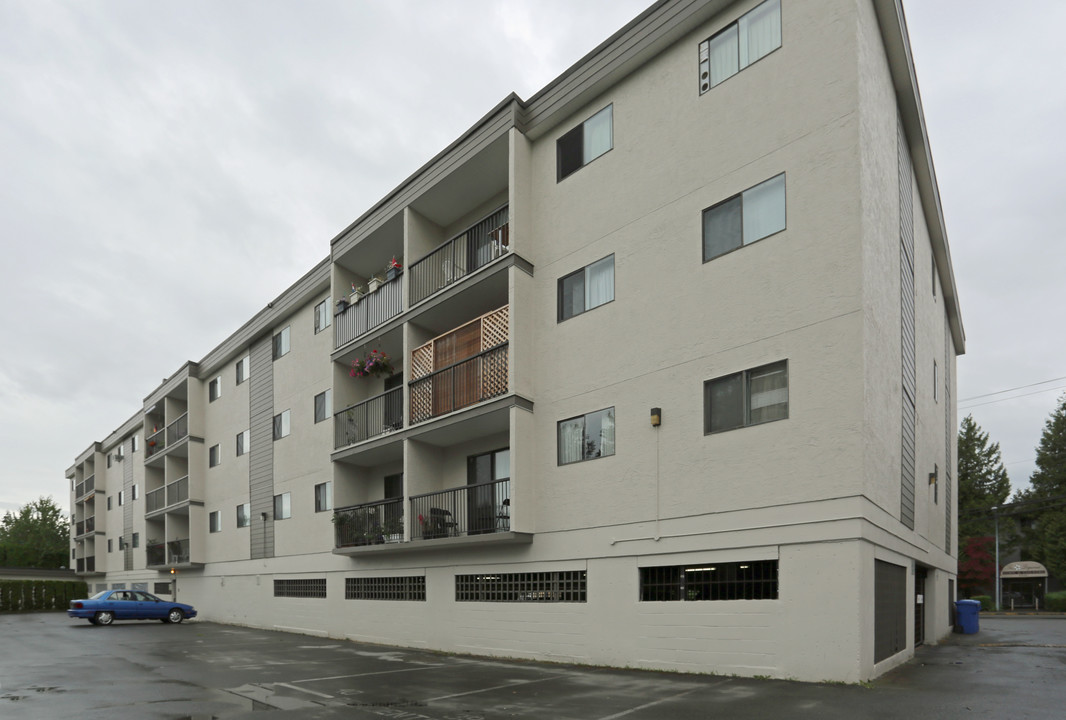 Oakdale Apartments in Langley, BC - Building Photo