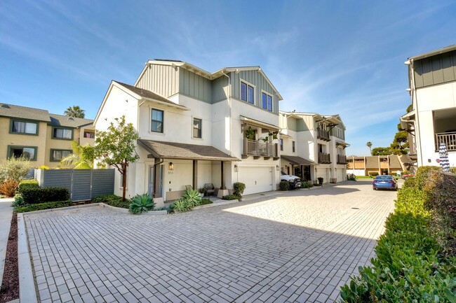 property at 855 Home Ave