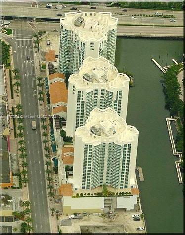 200 Sunny Isles Blvd