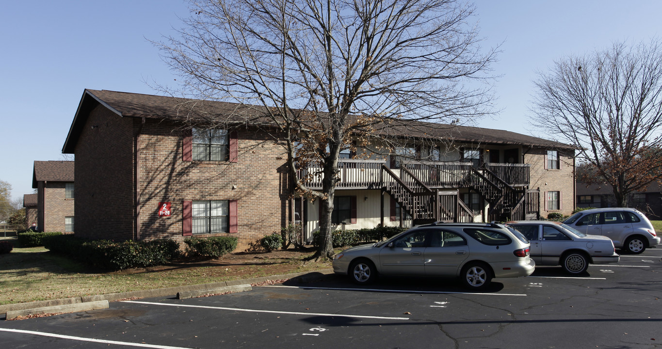 Fairhill Apartments in Greenville, SC - Building Photo