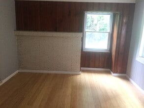 1326 Lowrie St in Pittsburgh, PA - Building Photo - Building Photo