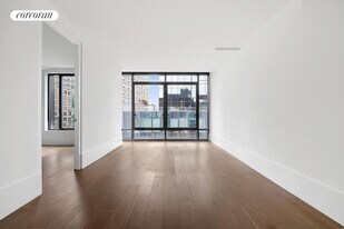 429 Kent Ave in Brooklyn, NY - Building Photo