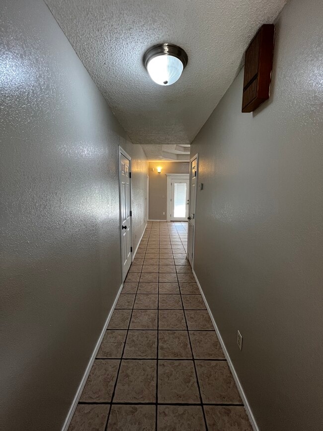 3535 Warwick Glen Dr in Brownsville, TX - Foto de edificio - Building Photo
