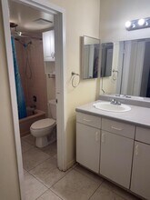 4394 NW 9th Ave in Pompano Beach, FL - Building Photo - Building Photo