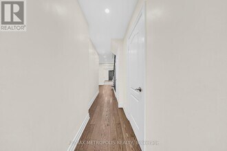 10 Applegrove Ct in Brampton, ON - Building Photo - Building Photo