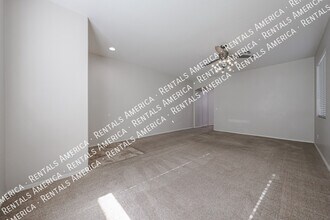 44388 W Oster Dr in Maricopa, AZ - Foto de edificio - Building Photo