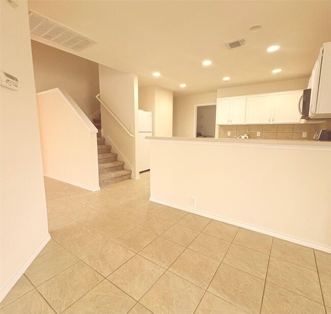 property at 5818 Kenwood