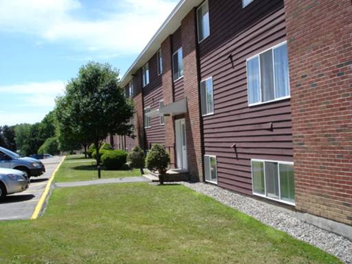 Maple Knoll Apartments in Johnstown, NY - Building Photo - Building Photo