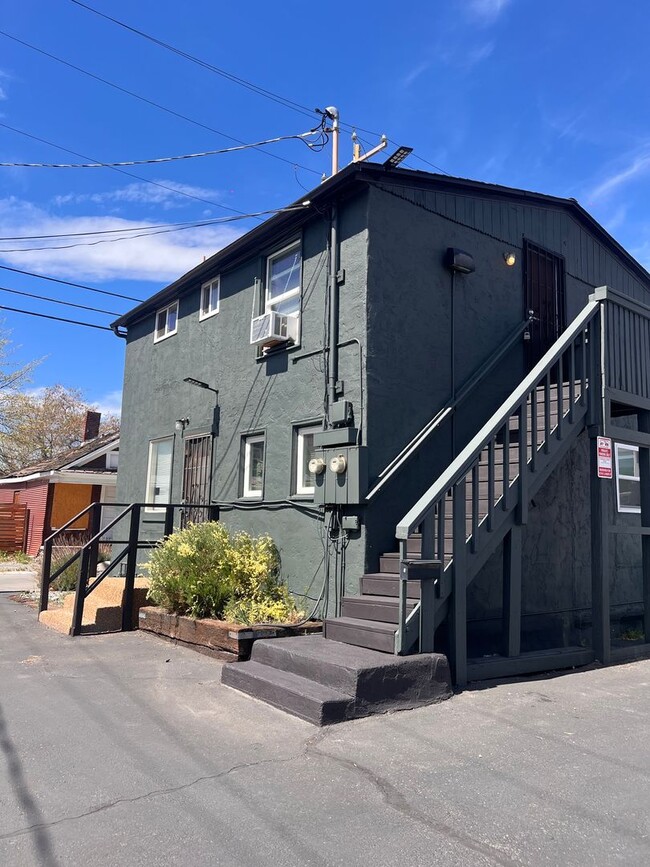 531 Lander St in Reno, NV - Foto de edificio - Building Photo