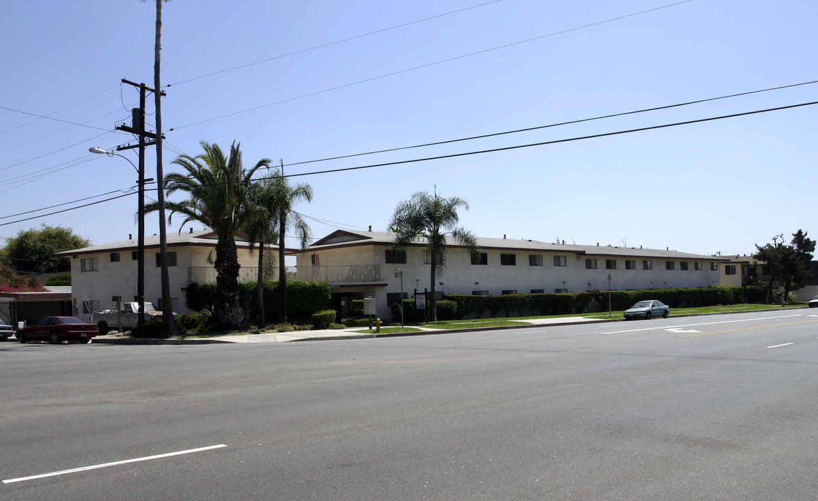 Juniper Pointe in San Gabriel, CA - Building Photo