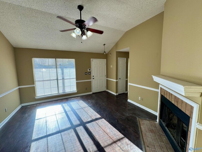 105 Shoals Point Trail in Madison, AL - Building Photo - Building Photo