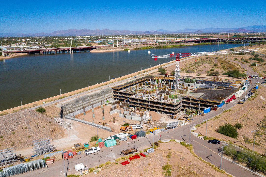 Pier 202 in Tempe, AZ - Foto de edificio