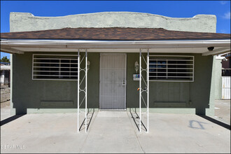 4425 La Luz Ave in El Paso, TX - Building Photo - Building Photo