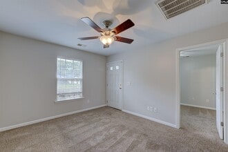 628 Candytuft Ln in Columbia, SC - Building Photo - Building Photo